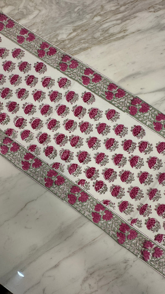 Reets Table Runner